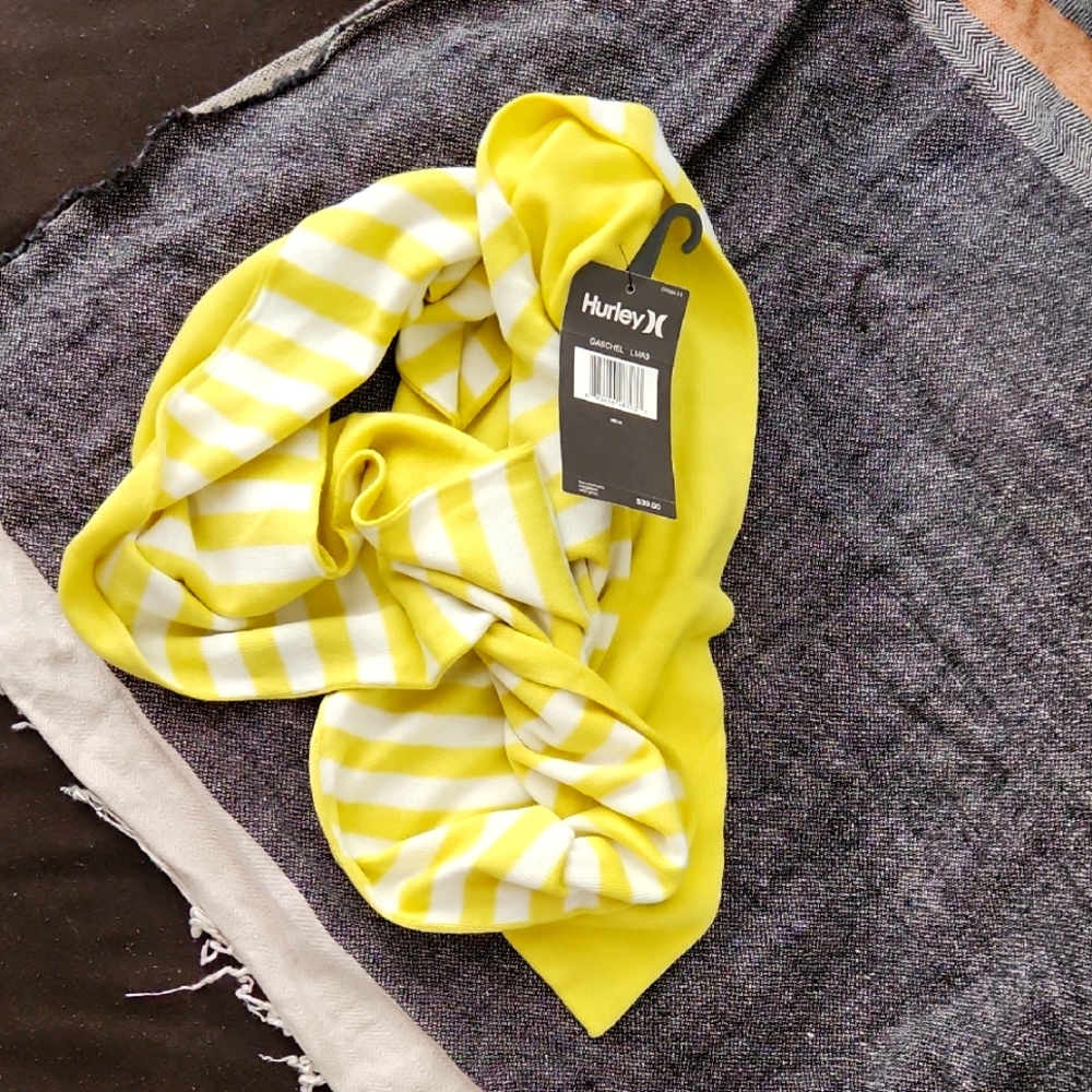 NWT - Hurley Lime ice cream Green Striped infinite Scarf